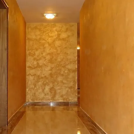 Aristo * سفيتي فلاس